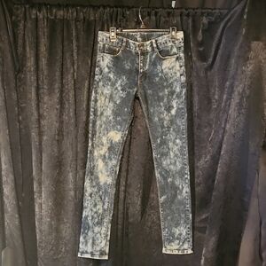 Acid Wash Skinny Jeans